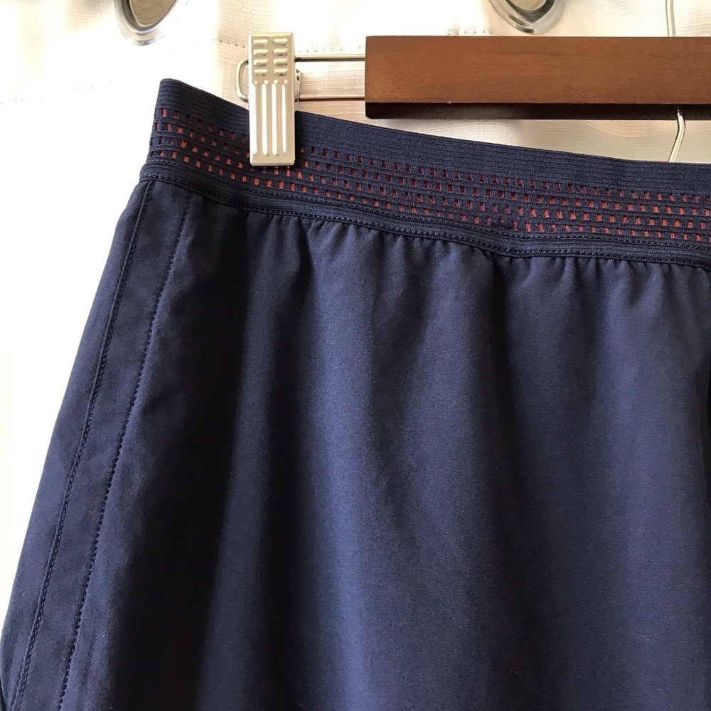 Rhone Shorts Mens L Linerless Navy Blue Stretch Workout Running Active - Picture 6 of 11